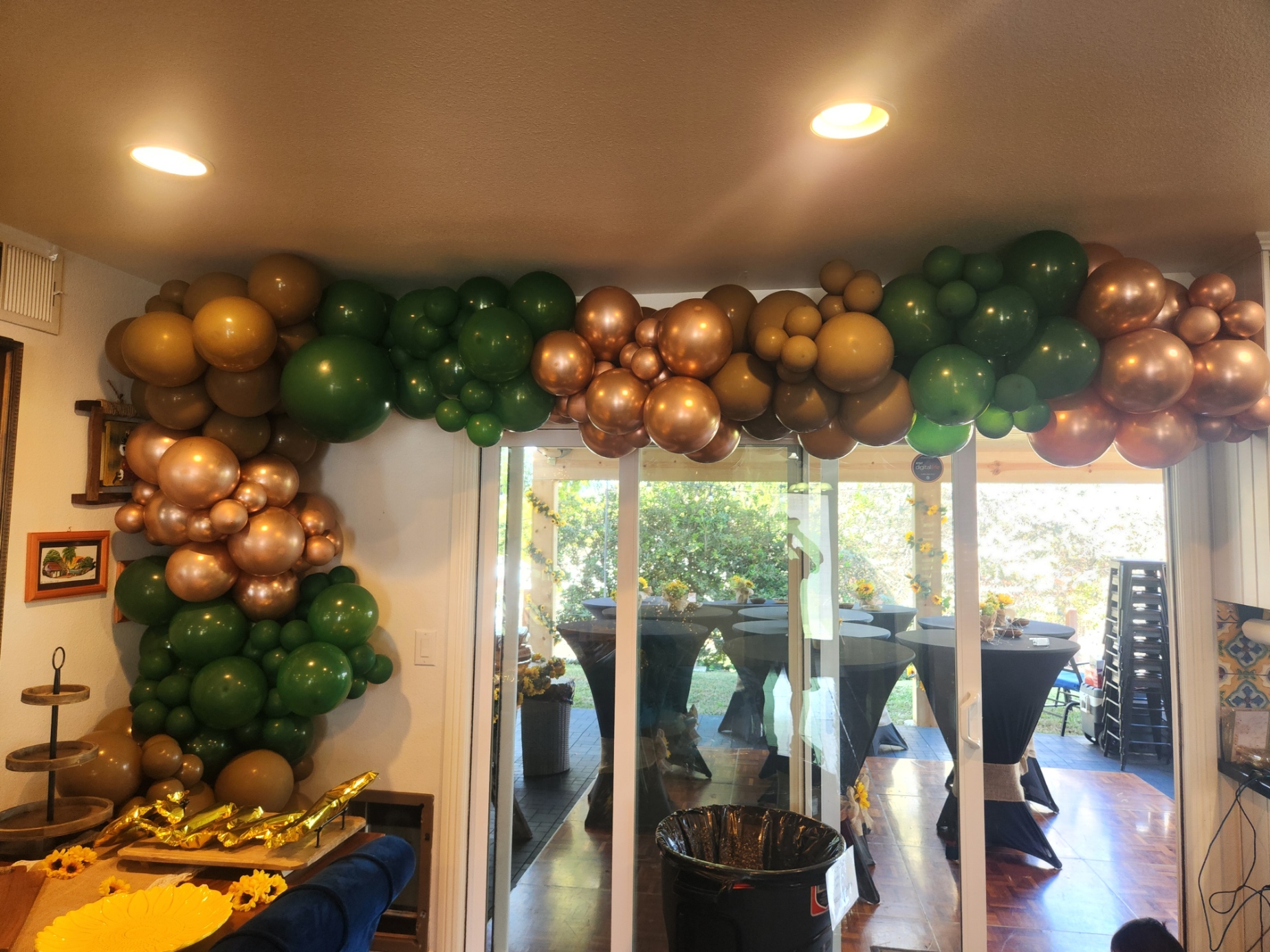 Golden Ballons